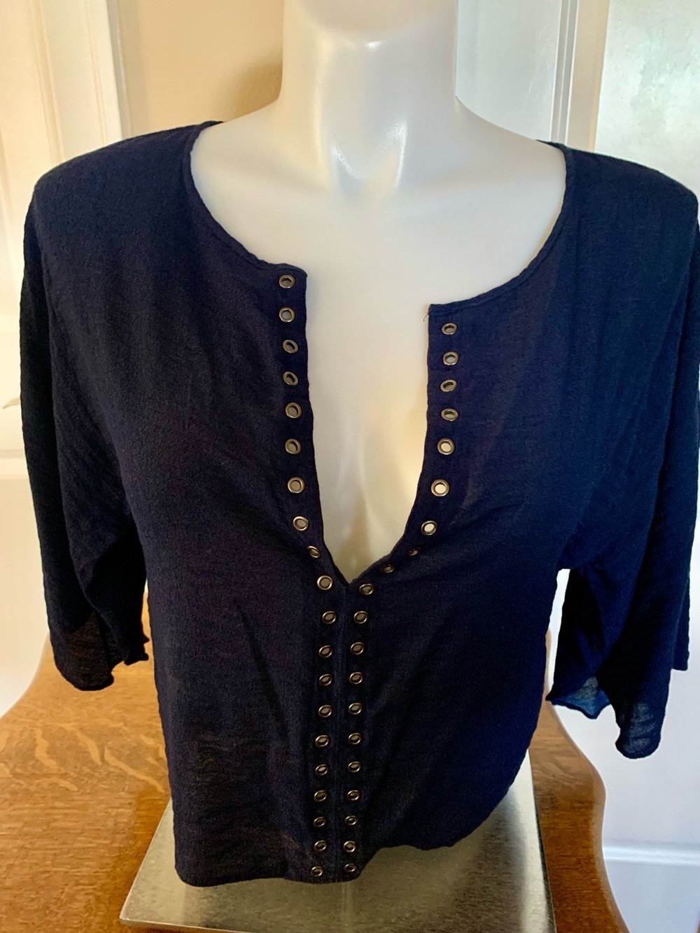 7 For All Mankind Navy Short-Sleeve Rivet Trim. - Picture 8 of 8